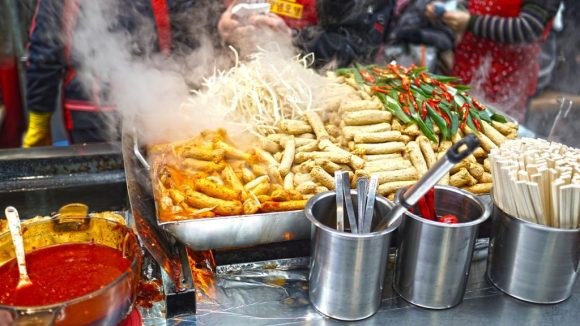 A Foodie’s Guide to the Best Street Foods in Asia